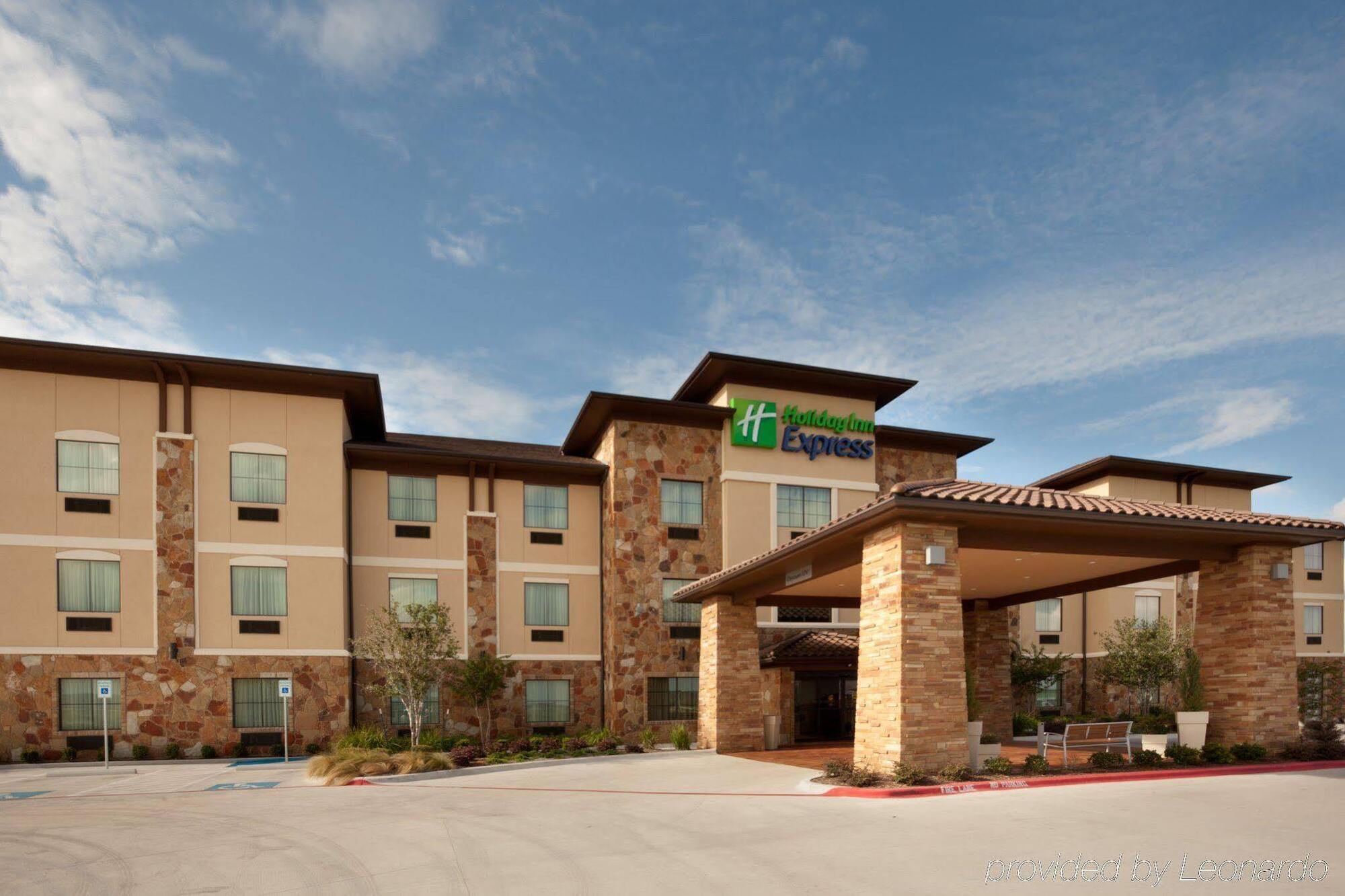 Holiday Inn Express Marble Falls, An Ihg Hotel Екстериор снимка