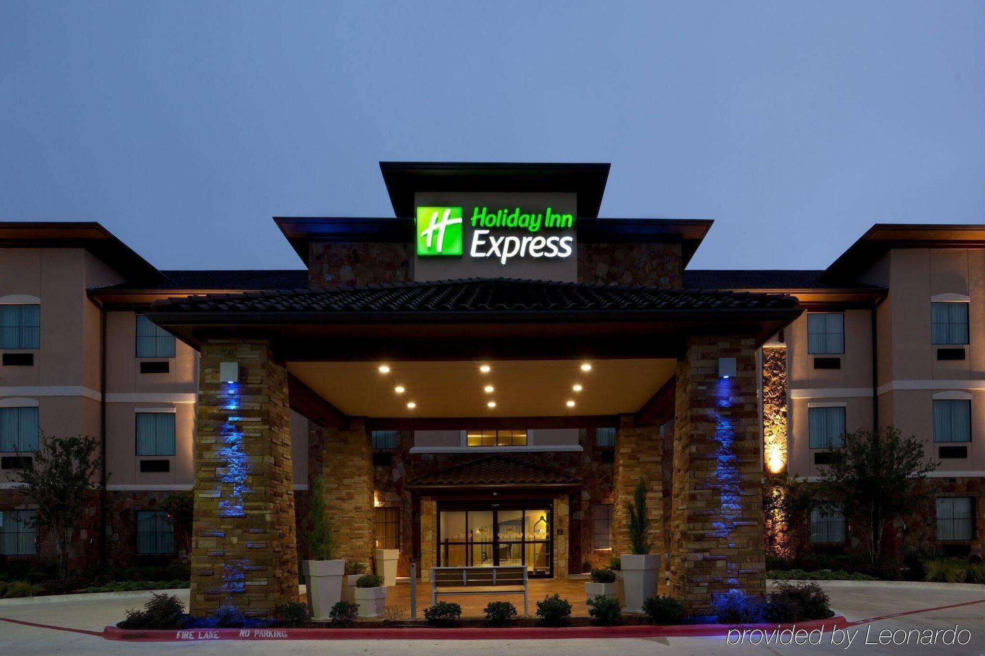 Holiday Inn Express Marble Falls, An Ihg Hotel Екстериор снимка